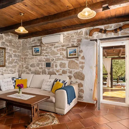 Holiday home Casa Olga Mit Eigenem Pool Und Garten
