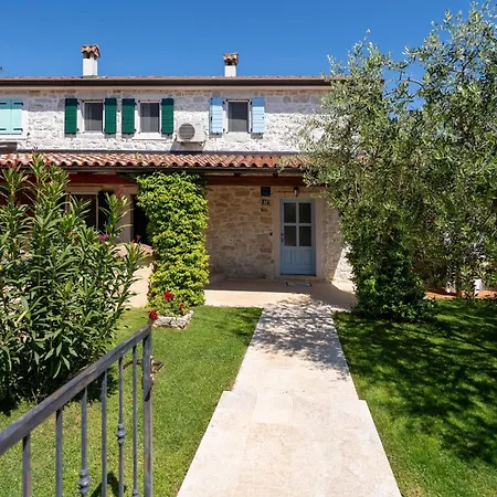 Holiday home Casa Olga Mit Eigenem Pool Und Garten Porec