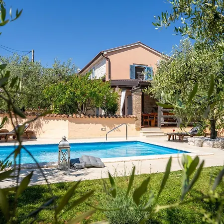 Tatil Evi Casa Olga Mit Eigenem Pool Und Garten