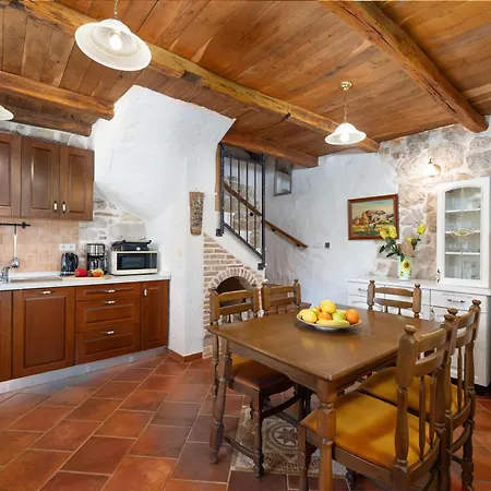 Casa Olga Mit Eigenem Pool Und Garten