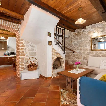 Tatil Evi Casa Olga Mit Eigenem Pool Und Garten Poreč